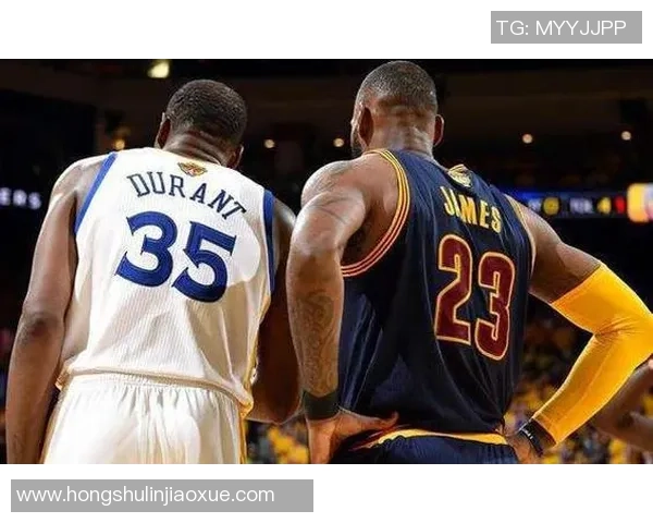 八一队与首钢激战正酣谁将赢得这场篮球巅峰对决的荣耀 八一队与首钢激战正酣谁将赢得这场篮球巅峰对决的荣耀